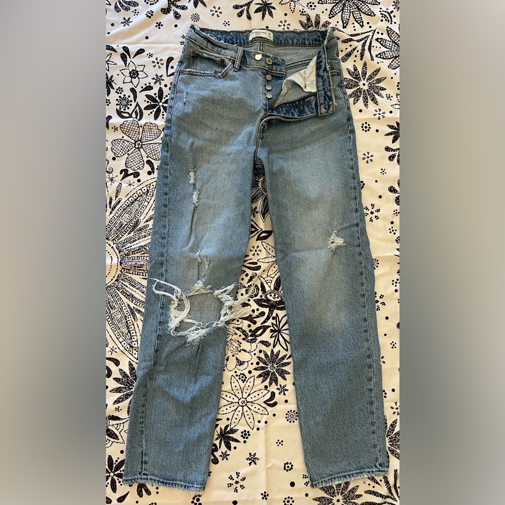 Abercrombie high rise dad jeans.